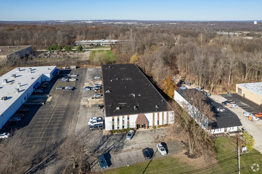 More Photos Of 2063-2071 Midway Dr, Twinsburg Warehouse For Lease