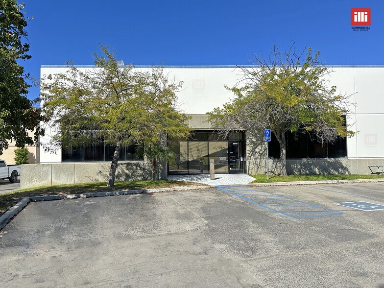 More Photos Of 24773 Avenue Rockefeller, Valencia Manufacturing For Lease