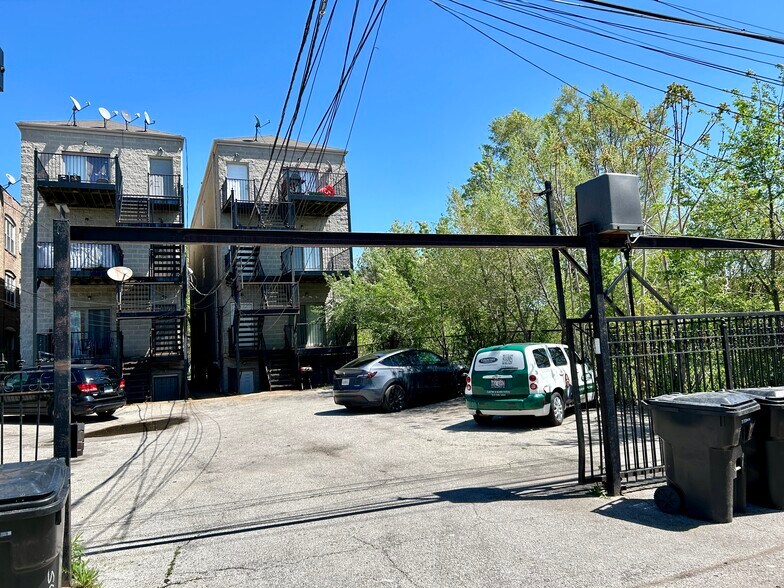 More Photos Of 5644 S Prairie Ave, Chicago Apartments For Sale