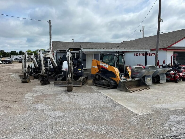 More Photos Of 2818 E Hwy 82, Gainesville Freestanding For Sale