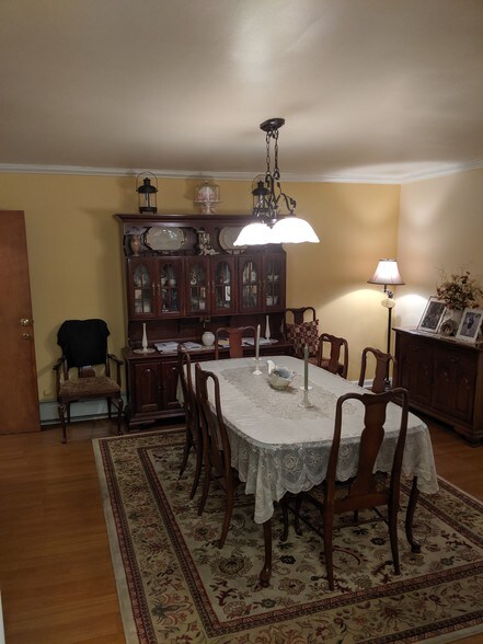 More Photos Of 974-976 E Gun Hill Rd, Bronx Storefront Retail Residential For Sale