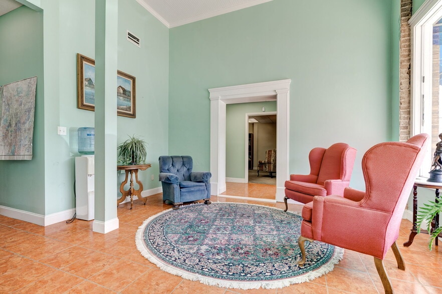 More Photos Of 1820 3rd Ave N, Bessemer Office For Sale