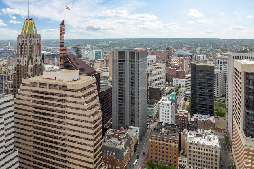 More Photos Of 1 N Charles St, Baltimore Coworking Space