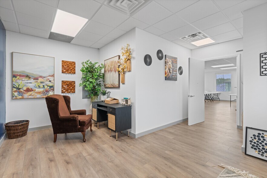 More Photos Of 503 E Palm Valley Blvd, Round Rock Medical For Lease