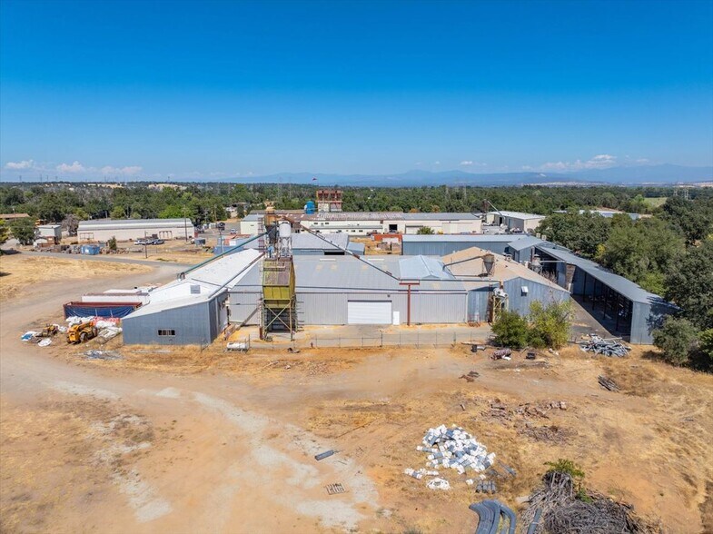 More Photos Of 3308 Cyclone Ct, Cottonwood Warehouse For Lease