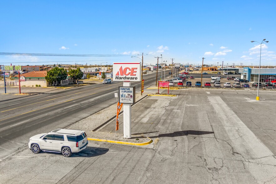 More Photos Of 2100 W Dickinson Blvd, Fort Stockton Freestanding For Sale