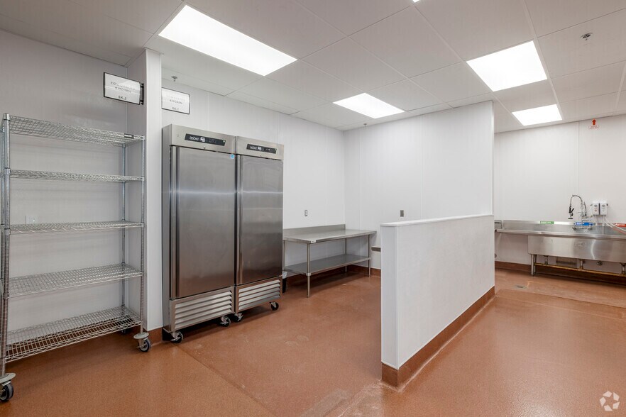 More Photos Of 7119-7129 E Shea Blvd, Scottsdale General Retail For Lease