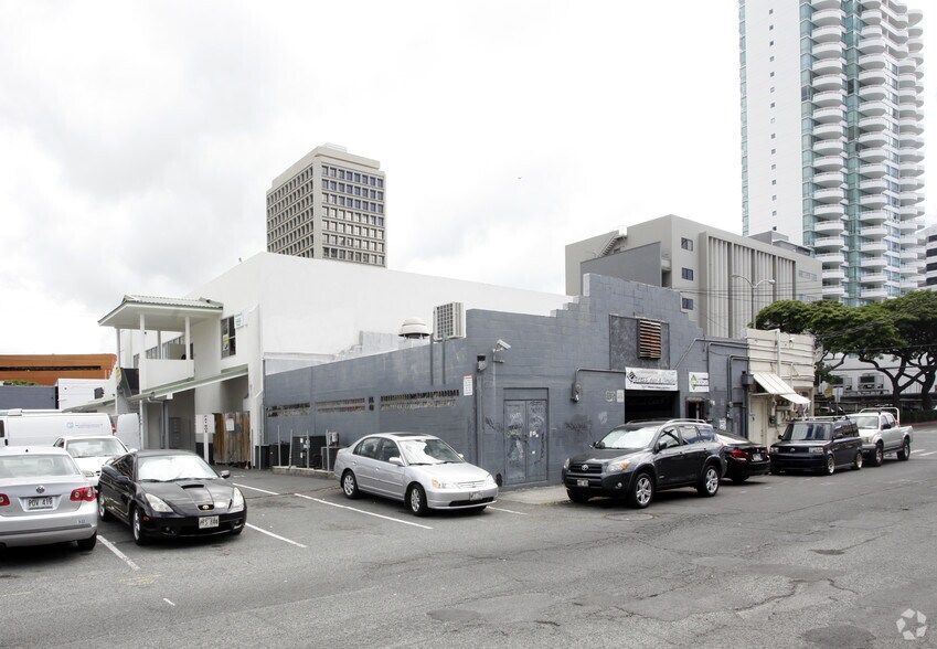 More Photos Of 510 Piikoi St, Honolulu Freestanding For Lease