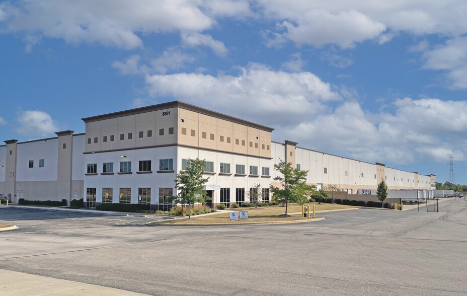 Primary Photo Of 8801 88th Ave, Pleasant Prairie Warehouse For Lease