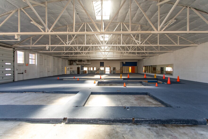 More Photos Of 815 N 1st Ave, Great Falls Auto Dealership For Sale