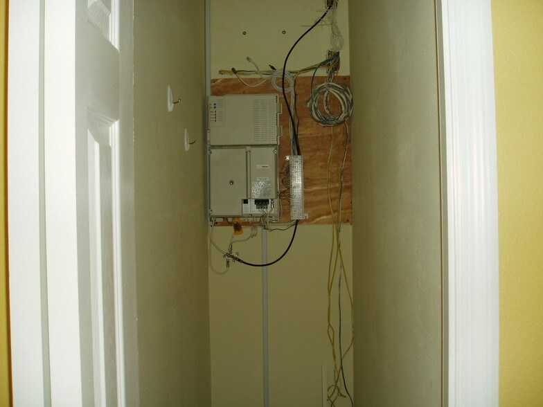 More Photos Of 13630-13632 W Hillsborough Ave, Tampa Medical For Sale