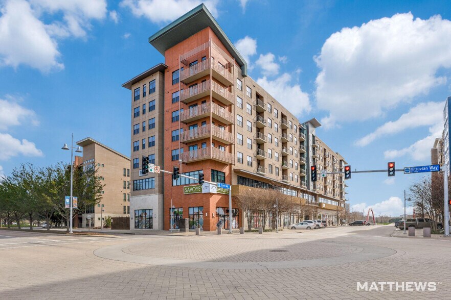 More Photos Of 3875 Ponte Ave, Addison Office For Lease