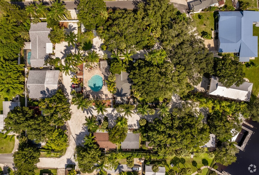 More Photos Of 1800 Kofresi Ct, Ruskin Hotel For Sale