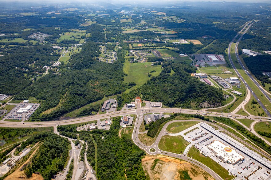 More Photos Of 3411 Winfield Dunn Pky, Kodak Land For Sale