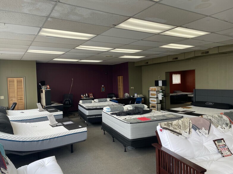 More Photos Of 2792 Erie Blvd E, Syracuse Freestanding For Sale