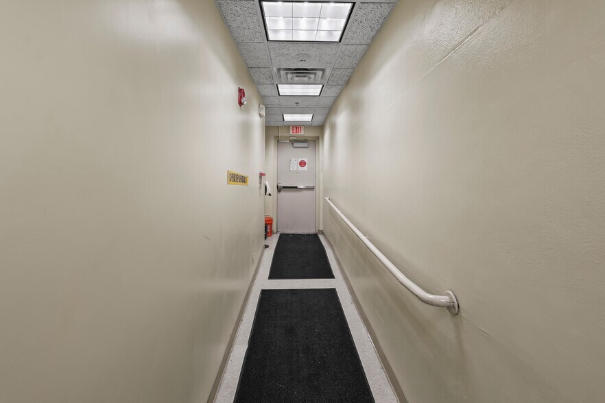 More Photos Of 1631 Main St, Niagara Falls Industrial For Sale