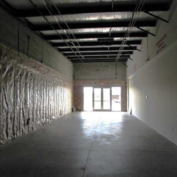 More Photos Of 5100-5120 Pine Island Rd NW, Bokeelia Supermarket For Sale