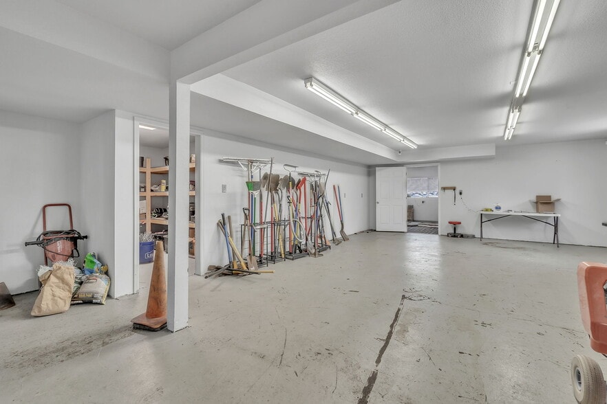 More Photos Of 2128 E Bijou St, Colorado Springs Freestanding For Lease