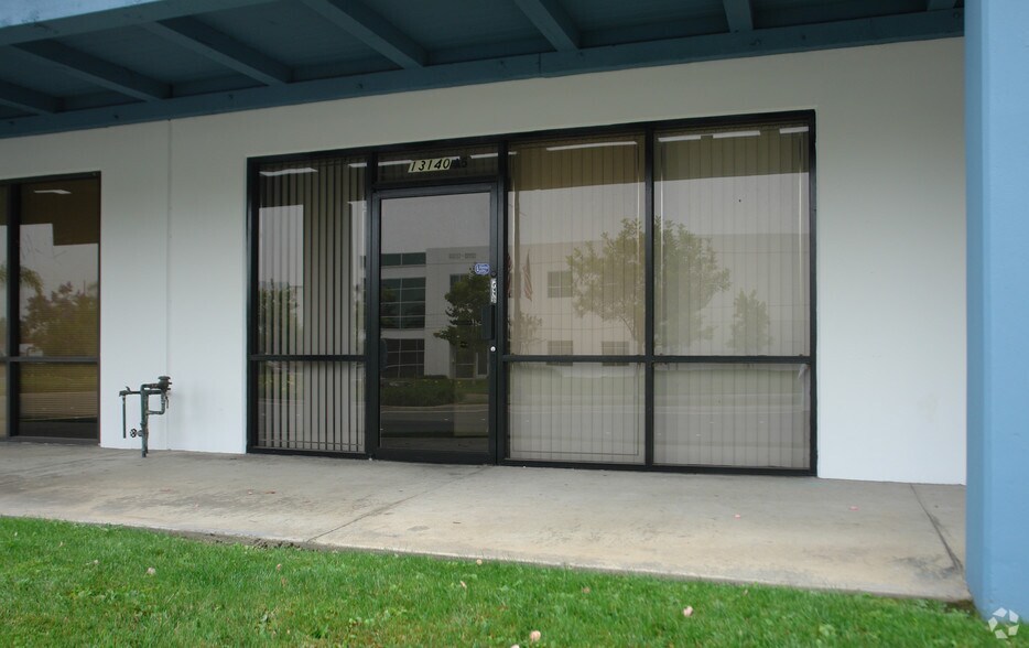 More Photos Of 13128-13140 Telegraph Rd, Santa Fe Springs Warehouse For Lease