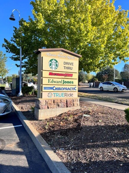 More Photos Of 1230-1240 Churn Creek Rd, Redding Unknown For Lease
