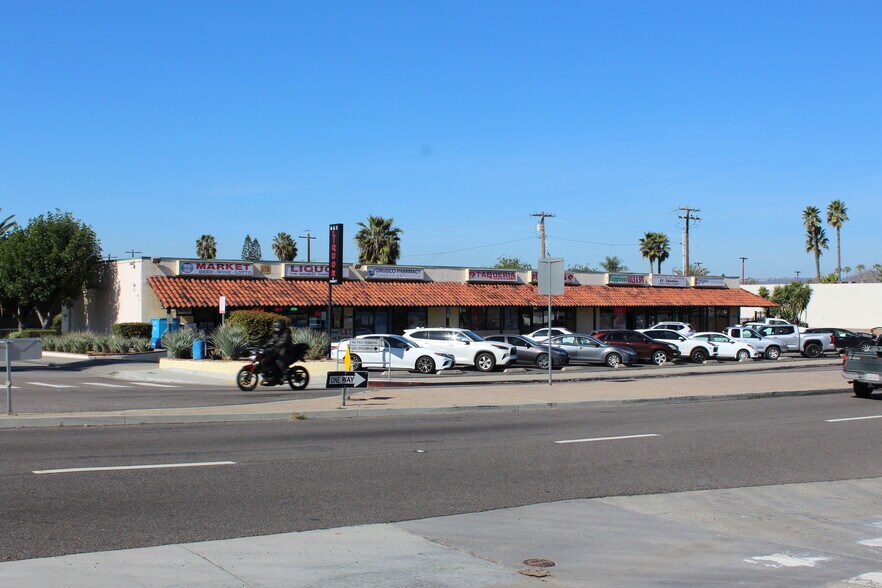 More Photos Of 305-321 N Ash St, Escondido Storefront For Lease