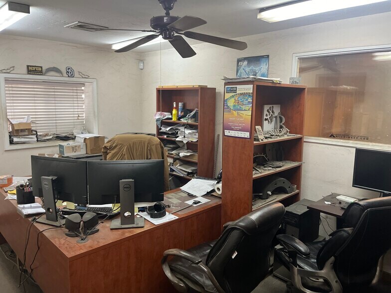 More Photos Of 1805 Cleveland Ave, National City Industrial For Sale