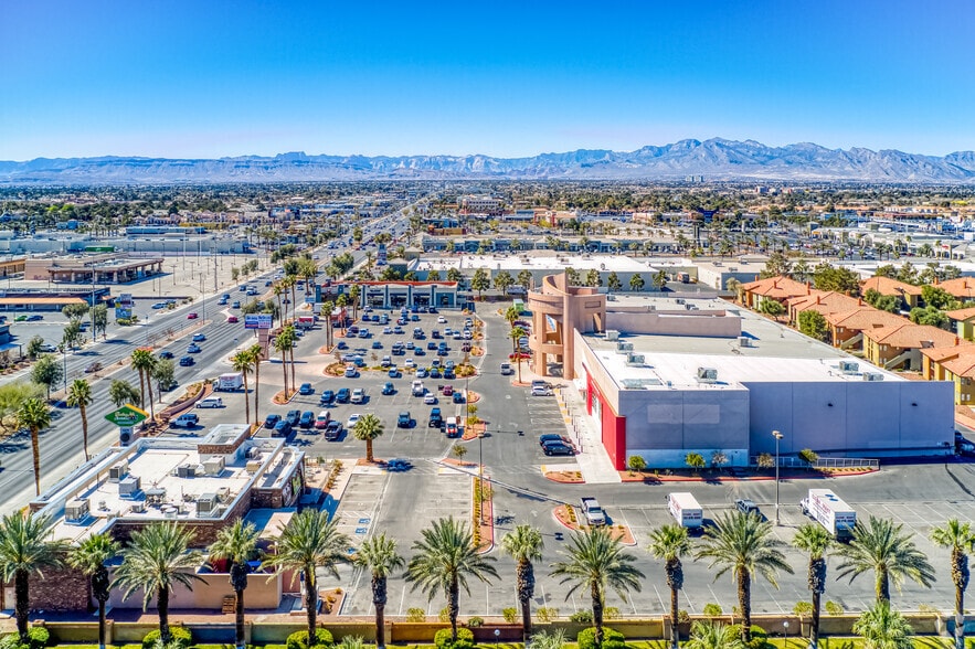 More Photos Of 4590 W Sahara Ave, Las Vegas Storefront For Sale