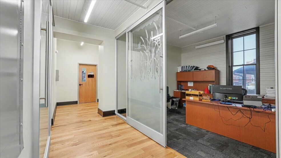 More Photos Of 102 Walnut St, Winona Office Residential For Sale