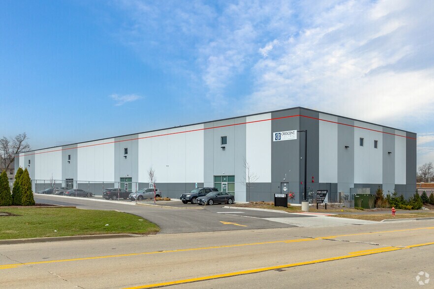 Primary Photo Of 856 County Line Rd, Bensenville Warehouse For Lease