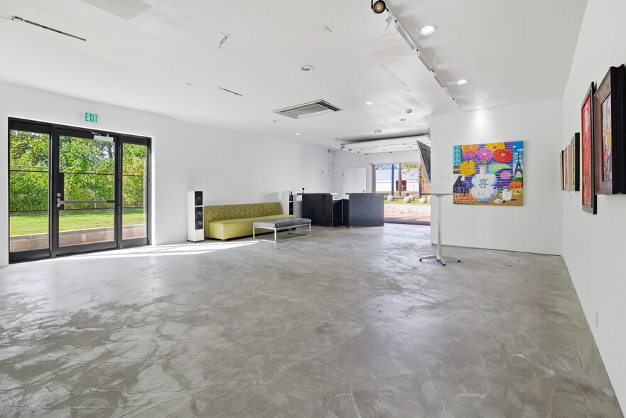 More Photos Of 1211 E Admiral Blvd, Tulsa Warehouse For Sale