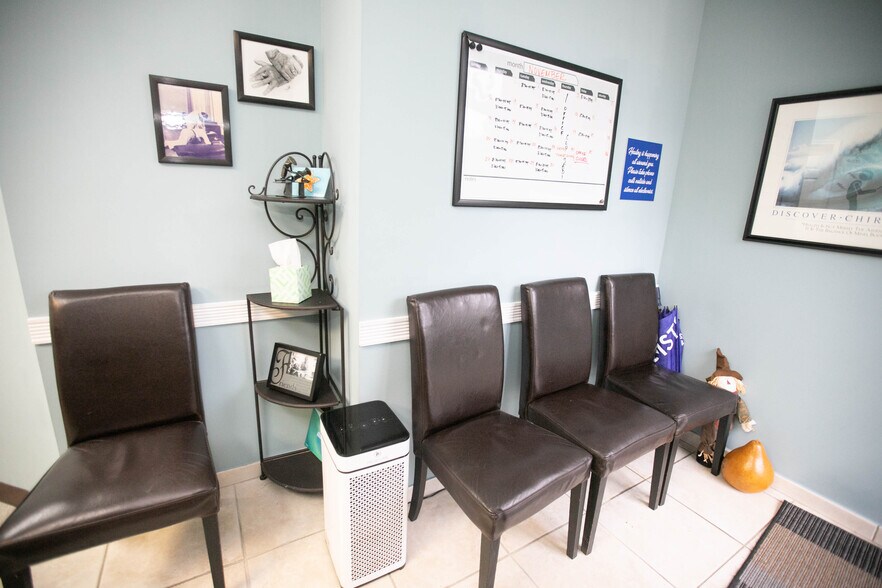 More Photos Of 20770-20776 W Dixie Hwy, Miami Medical For Sale