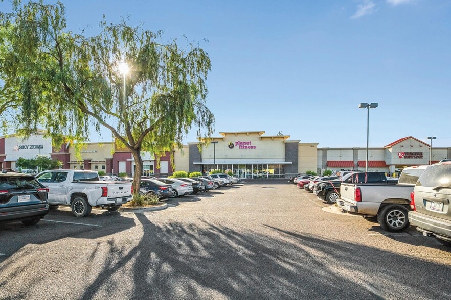 More Photos Of 3630 W Southern Ave, Phoenix Health Club For Sale
