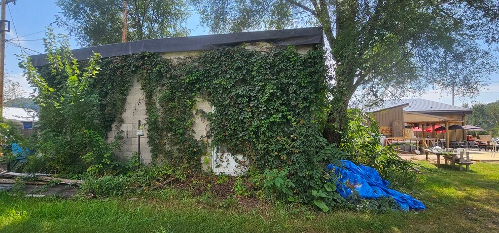 More Photos Of 207 Exchange st, Blue River Warehouse For Sale