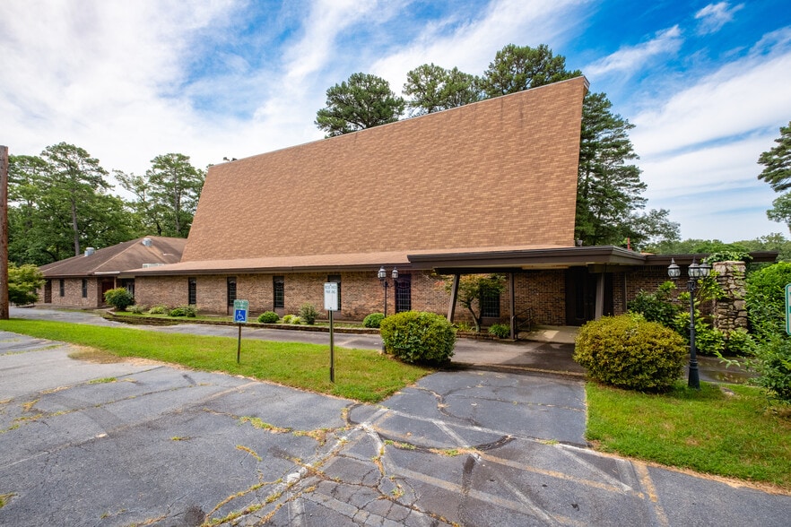 More Photos Of 4601 Western Hills Ave, Little Rock Religious Facility For Sale