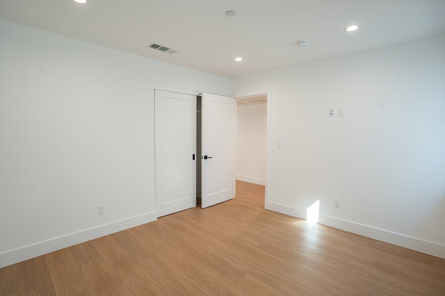 More Photos Of 2707 Ruhland Ave, Redondo Beach Multifamily For Sale