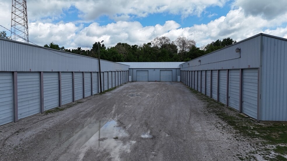 More Photos Of 1897 Smithville rd, Bloomington Self Storage For Sale