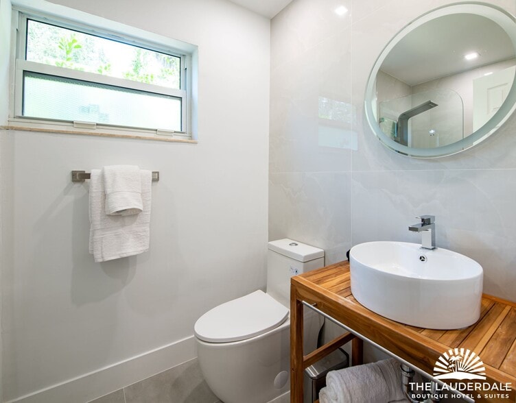 More Photos Of 505 SE 16th St, Fort Lauderdale Hotel For Sale