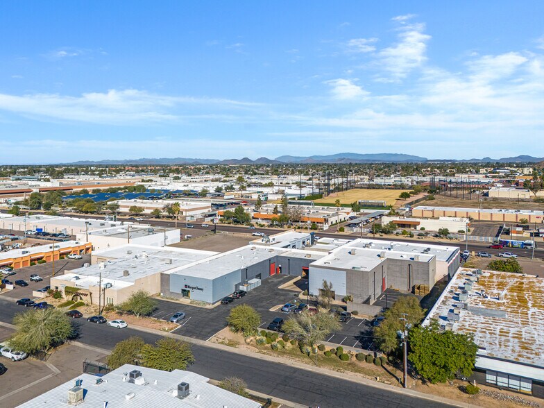 More Photos Of 1926 W North Ln, Phoenix Distribution For Lease