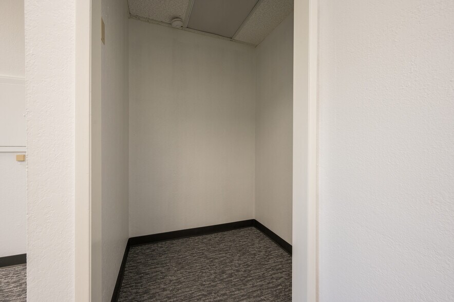 More Photos Of 11573 Los Osos Valley Rd, San Luis Obispo Office For Lease