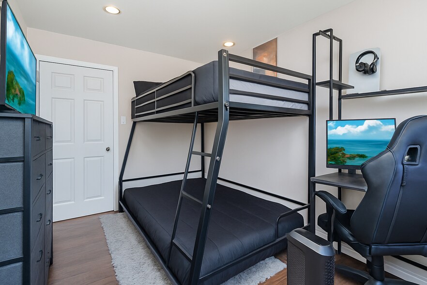 More Photos Of 191 Lamberts Ln, Staten Island Apartments For Sale