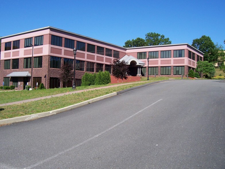 Primary Photo Of 55 Realty Dr, Cheshire Office For Lease