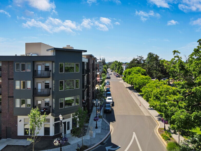 More Photos Of 107 C Street, Independence Apartments For Lease