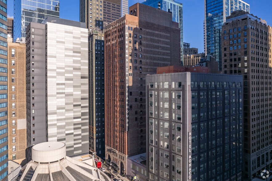 Primary Photo Of 65 E Wacker Pl, Chicago Office For Lease