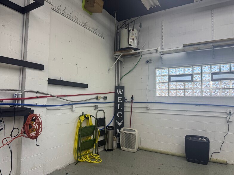More Photos Of 13536 Morse St, Cedar Lake General Retail For Sale