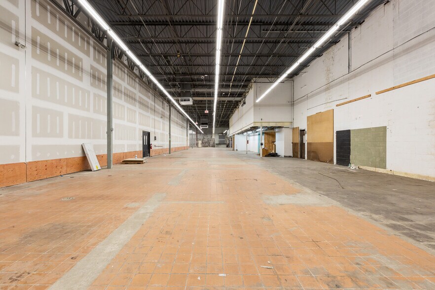 More Photos Of 5252 Bardstown Rd, Louisville General Retail For Sale