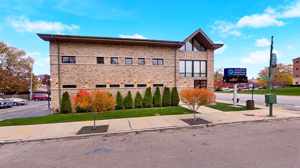 More Photos Of , Chicago Unknown For Sale