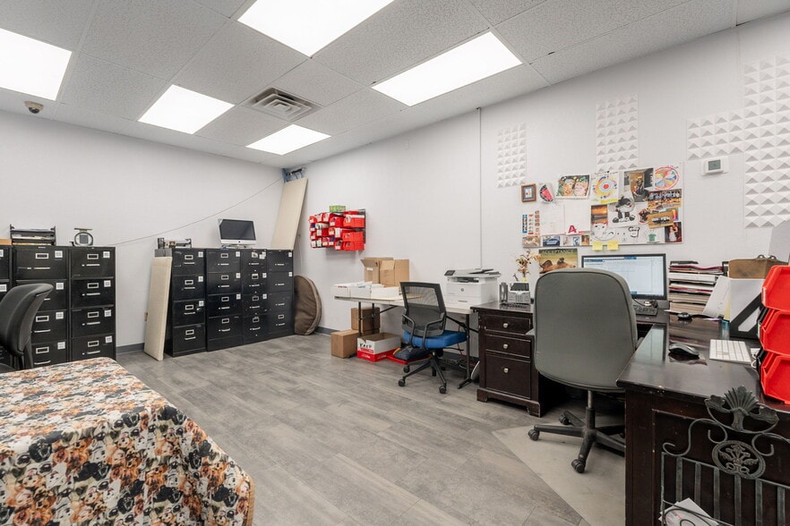 More Photos Of 1414 W 14th St, Tempe Warehouse For Sale