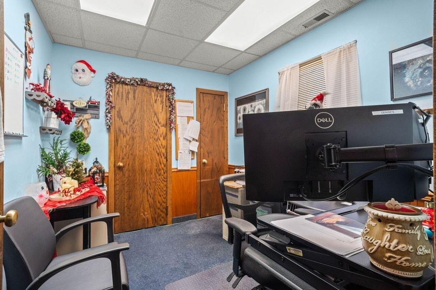 More Photos Of 502 Park Ave, Clearfield Medical For Sale