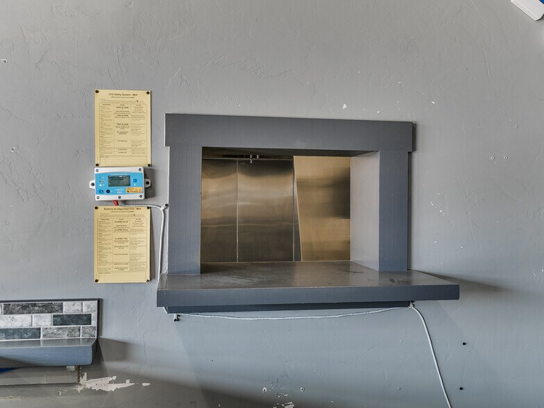 More Photos Of 504 Stinson St, Norman Convenience Store For Sale