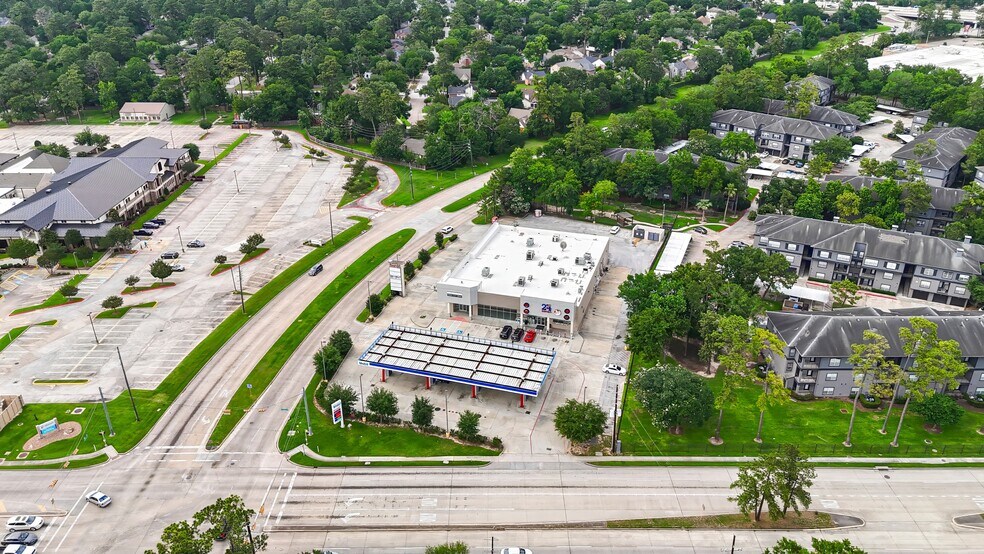 More Photos Of 11220 Louetta Rd, Houston Storefront For Lease